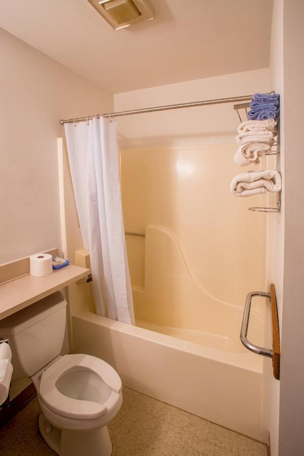 Lafayette Inn Moundsville Ngoại thất bức ảnh
