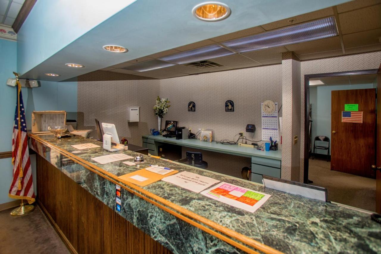 Lafayette Inn Moundsville Ngoại thất bức ảnh