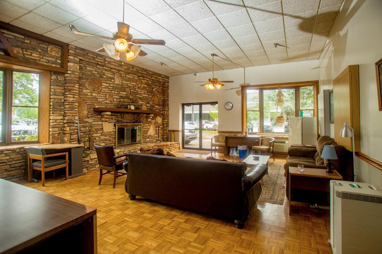 Lafayette Inn Moundsville Ngoại thất bức ảnh